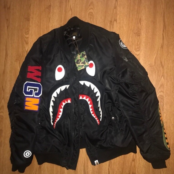 bape jacket zip up